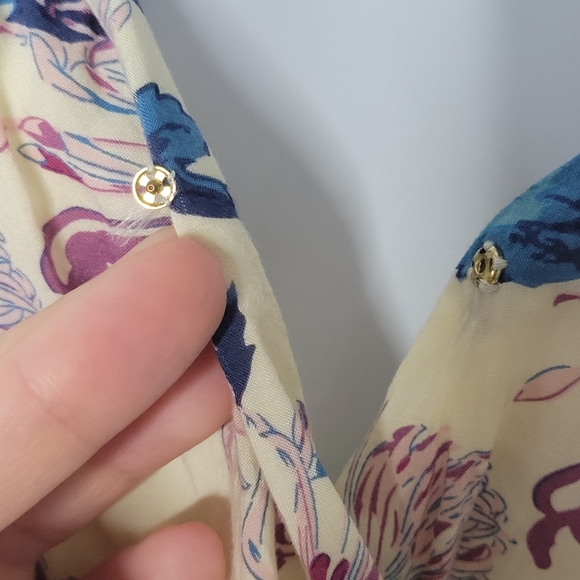 1 State Yellow Aster Garden Floral Drape Front V-neck Romper - Picture 5 of 10